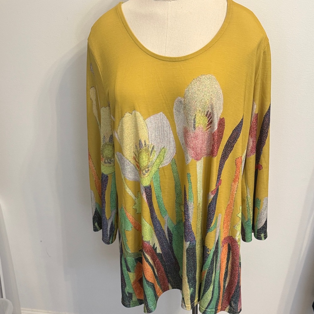 Lilly London Floral Yellow Women's Top Size Large